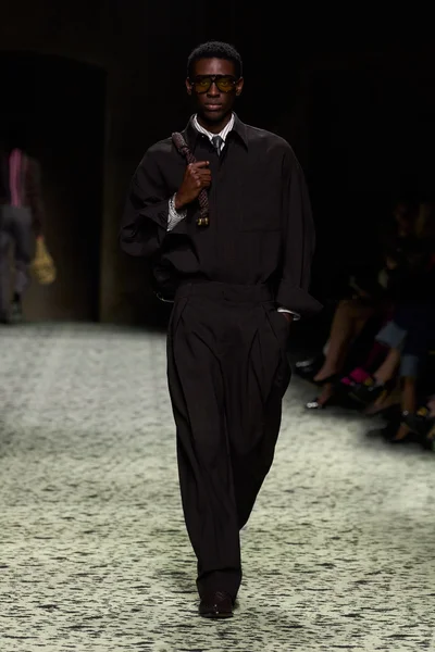 Look 44